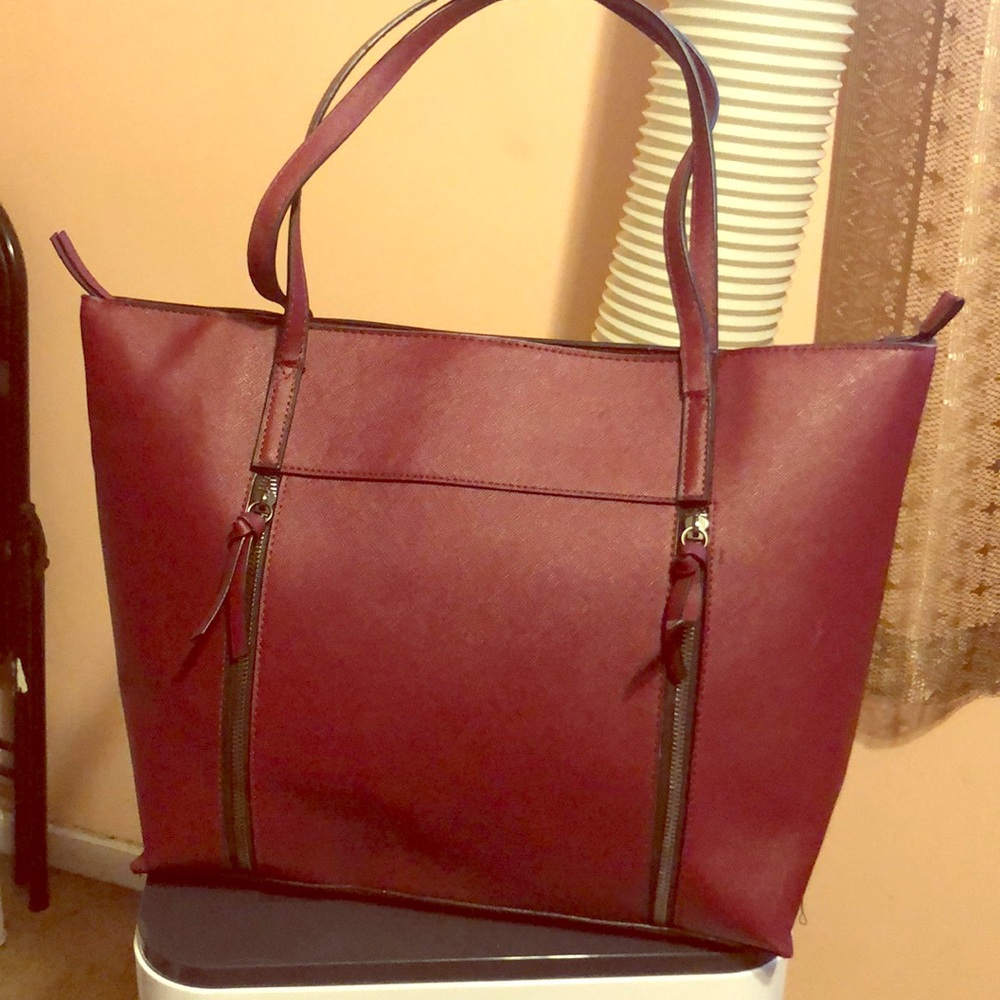 Burgundy hand bag